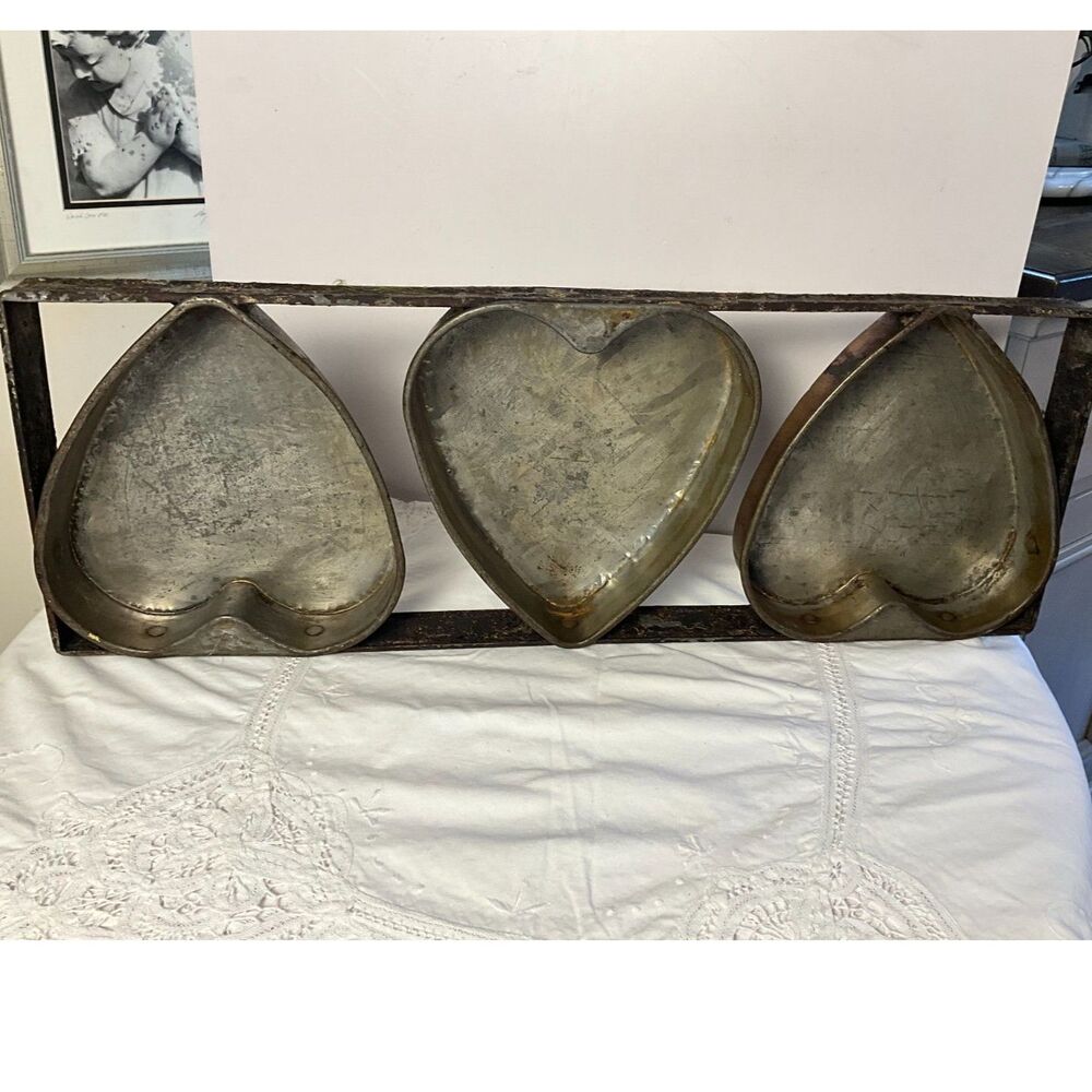 Vintage Commercial Bakery Heart Shaped Baking Pan 3 Loaf Industrial Metal